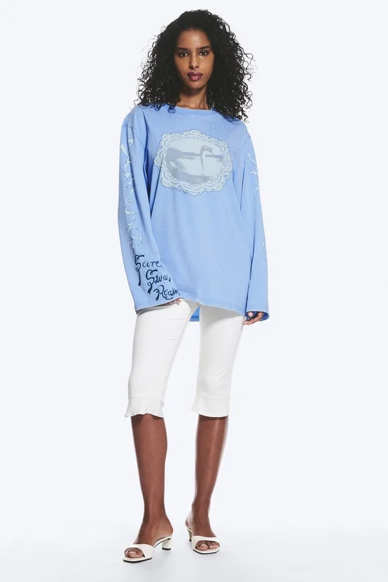 Camiseta de algodón de manga larga estampada – Azul medio – Swan Camiseta de algodón de manga larga estampada – Azul medio – Swan