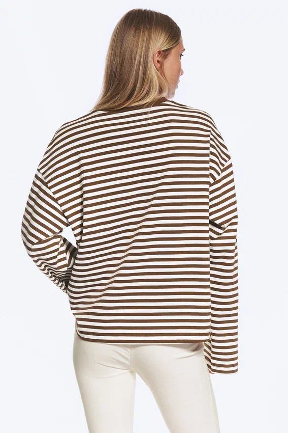 Camiseta de algodón de manga larga – Rayas marrones y blancas Camiseta de algodón de manga larga – Rayas marrones y blancas