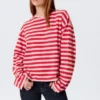 Camiseta de algodón de manga larga – Rayas rojas y rosas Camiseta de algodón de manga larga – Rayas rojas y rosas