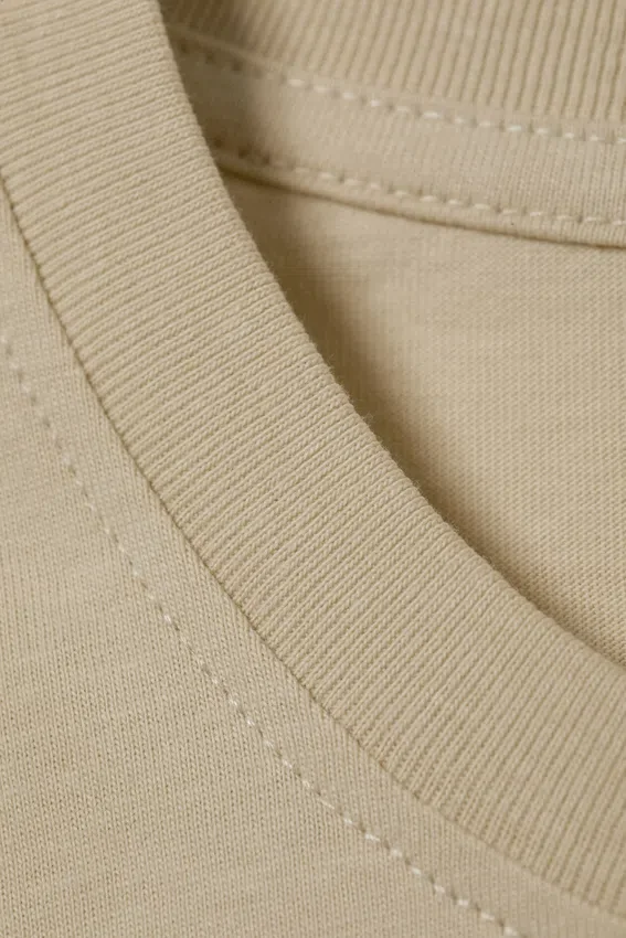 Camiseta de algodón de manga larga y corte recto – Beige claro Camiseta de algodón de manga larga y corte recto – Beige claro