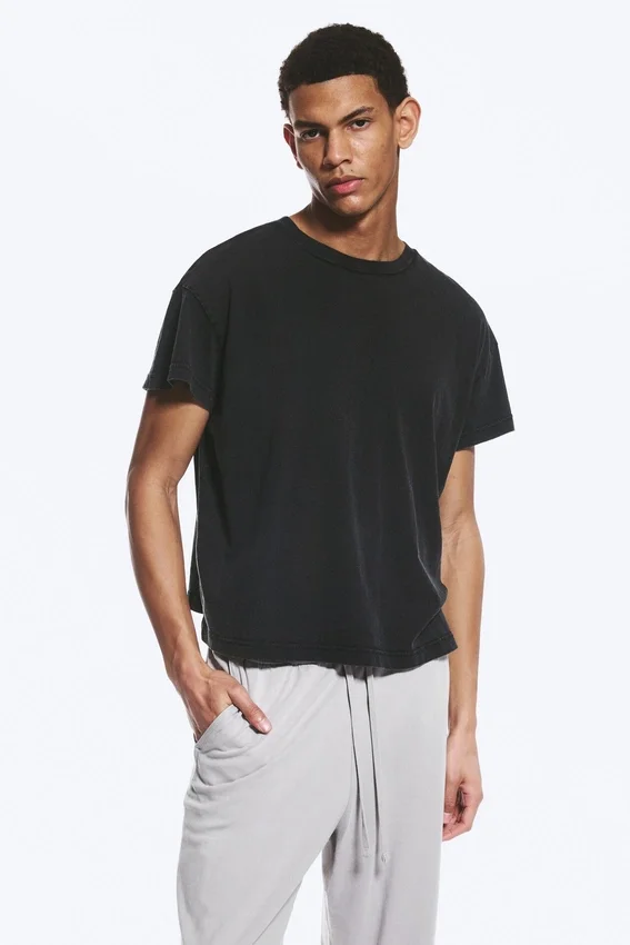 Camiseta de algodón holgada con mangas casquillo – Negro desgastado Camiseta de algodón holgada con mangas casquillo – Negro desgastado