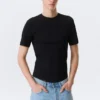 Camiseta de canalé de corte recto y entallado – Negro Camiseta de canalé de corte recto y entallado – Negro
