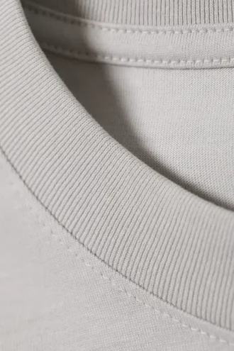 Camiseta de corte clásico – Gris claro