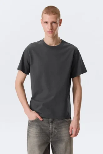 Camiseta de corte clásico – Gris oscuro