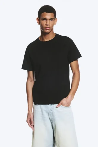 Camiseta de corte clásico – Negro