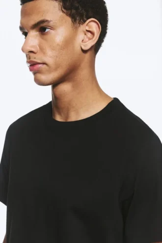 Camiseta de corte clásico – Negro