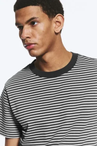 Camiseta de corte clásico – Rayas grises