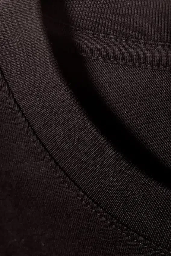 Camiseta de corte clásico – Rojo oscuro Camiseta de corte clásico – Rojo oscuro