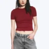 Camiseta de corte entallado – Rojo oscuro Camiseta de corte entallado – Rojo oscuro