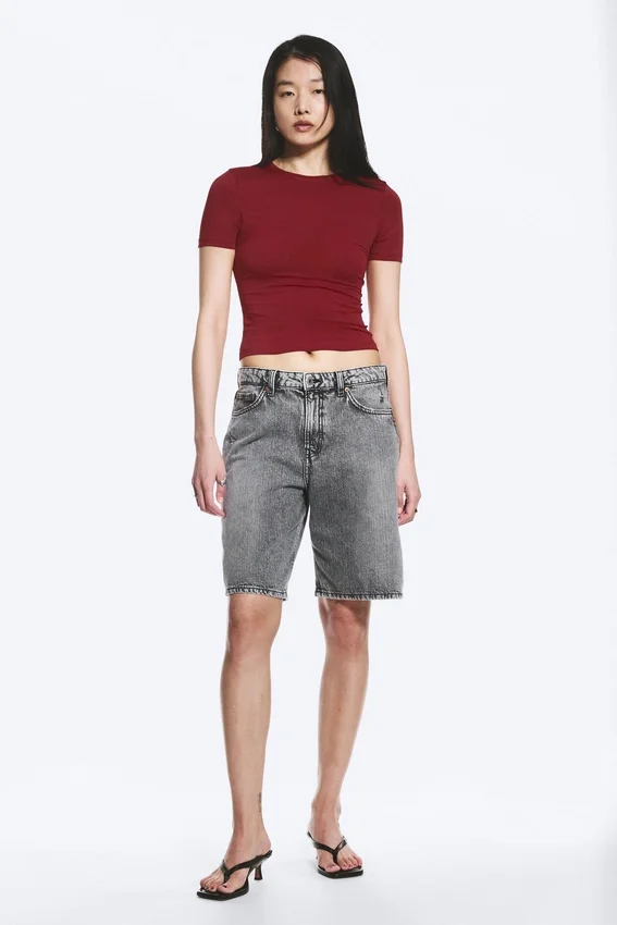 Camiseta de corte entallado – Rojo oscuro Camiseta de corte entallado – Rojo oscuro