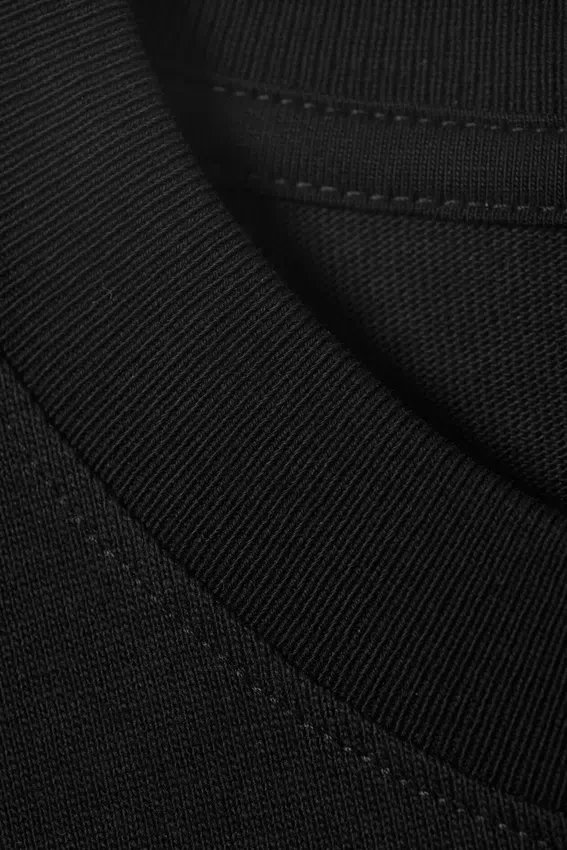Camiseta de corte holgado – Negro Camiseta de corte holgado – Negro