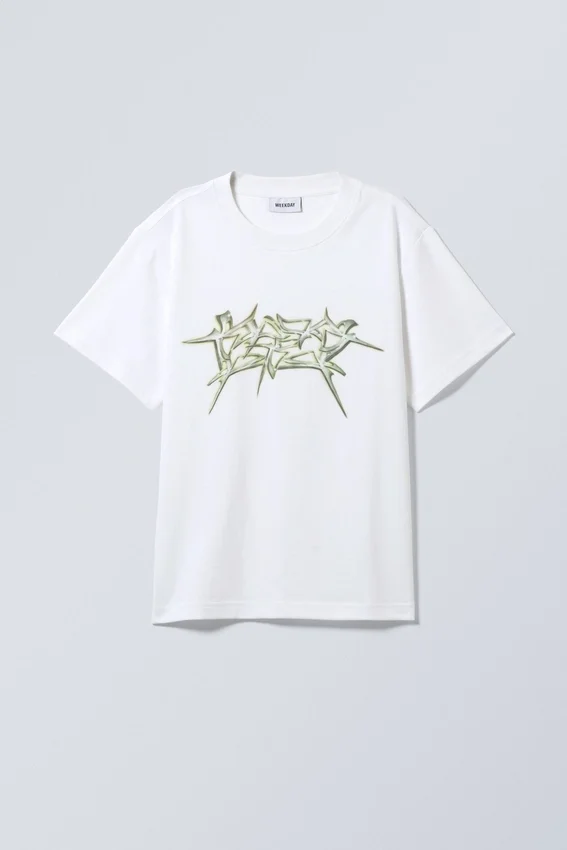 Camiseta de corte recto con estampados – Blanca – Blades of Metal Camiseta de corte recto con estampados – Blanca – Blades of Metal