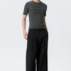 Camiseta de corte recto y entallado con canalé – Gris oscuro lavado Camiseta de corte recto y entallado con canalé – Gris oscuro lavado