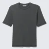 Camiseta de corte recto y entallado con canalé – Gris oscuro lavado Camiseta de corte recto y entallado con canalé – Gris oscuro lavado