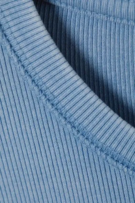 Camiseta de manga larga acanalada – Azul lavado Camiseta de manga larga acanalada – Azul lavado