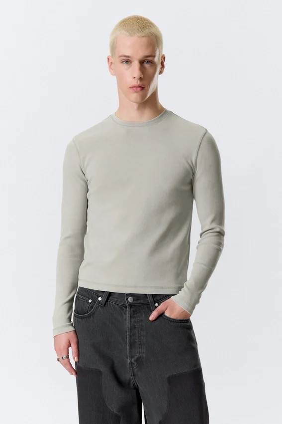 Camiseta de manga larga acanalada – Gris Camiseta de manga larga acanalada – Gris