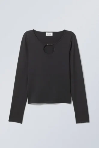 Camiseta de manga larga con aberturas y detalles metálicos de Enya – Negro