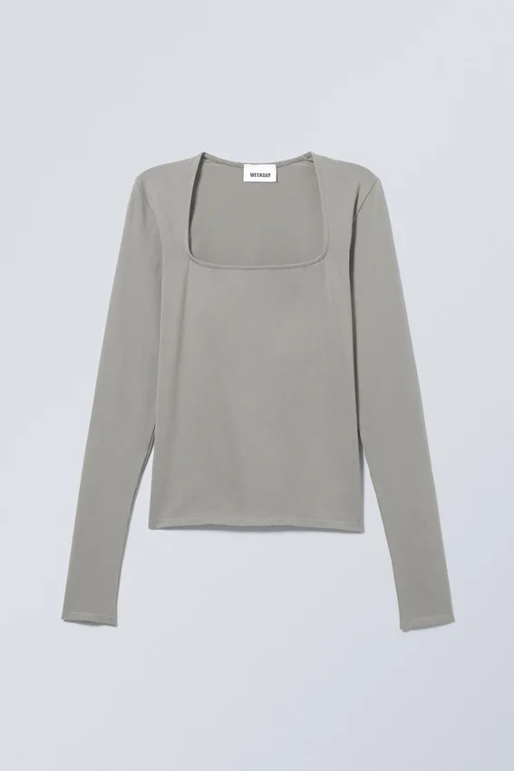 Camiseta de manga larga con cuello cuadrado – Gris empolvado Camiseta de manga larga con cuello cuadrado – Gris empolvado