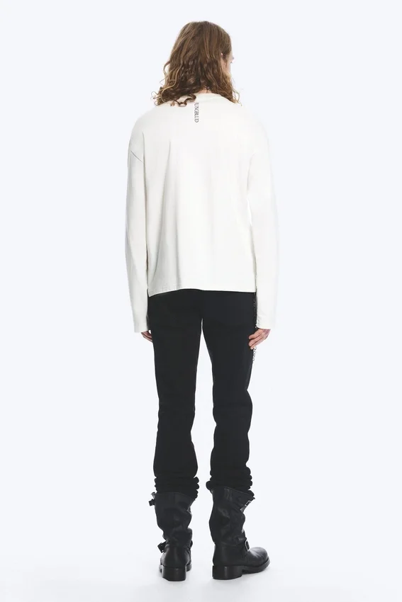 Camiseta de manga larga con estampado Yungblud de corte holgado – Blanco roto Camiseta de manga larga con estampado Yungblud de corte holgado – Blanco roto