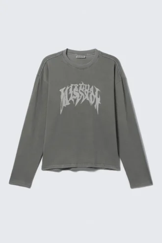 Camiseta de manga larga con estampados gráficos y corte recto – Gris lavado – Virtual Mission Camiseta de manga larga con estampados gráficos y corte recto – Gris lavado – Virtual Mission