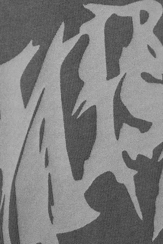 Camiseta de manga larga con estampados gráficos y corte recto – Gris lavado – Virtual Mission Camiseta de manga larga con estampados gráficos y corte recto – Gris lavado – Virtual Mission