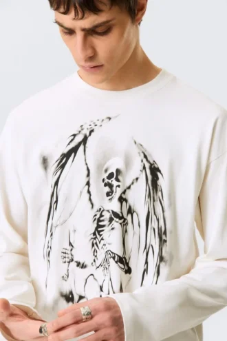 Camiseta de manga larga con estampados y corte holgado – Blanco – Ángel esquelético Camiseta de manga larga con estampados y corte holgado – Blanco – Ángel esquelético