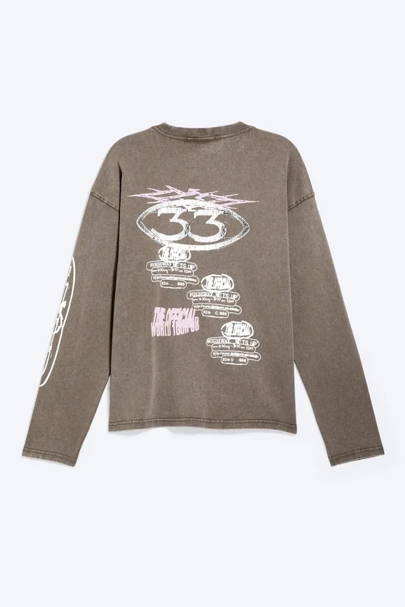 Camiseta de manga larga con estampados y corte holgado – Dark Mole – Mezcla de logotipos Camiseta de manga larga con estampados y corte holgado – Dark Mole – Mezcla de logotipos