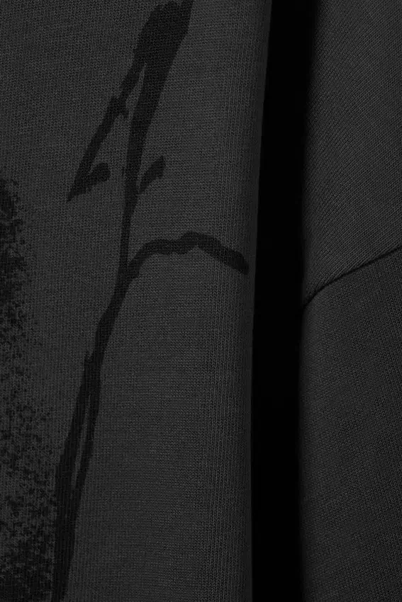 Camiseta de manga larga con estampados y corte holgado – Gris oscuro – Big Mess Camiseta de manga larga con estampados y corte holgado – Gris oscuro – Big Mess