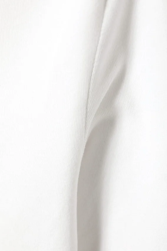 Camiseta de manga larga de corte entallado – Blanca Camiseta de manga larga de corte entallado – Blanca