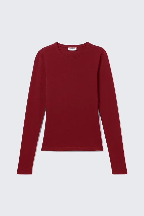 Camiseta de manga larga de corte entallado – Rojo oscuro Camiseta de manga larga de corte entallado – Rojo oscuro