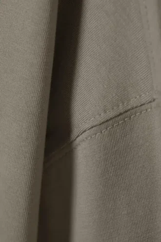 Camiseta de manga larga de corte recto – Gris