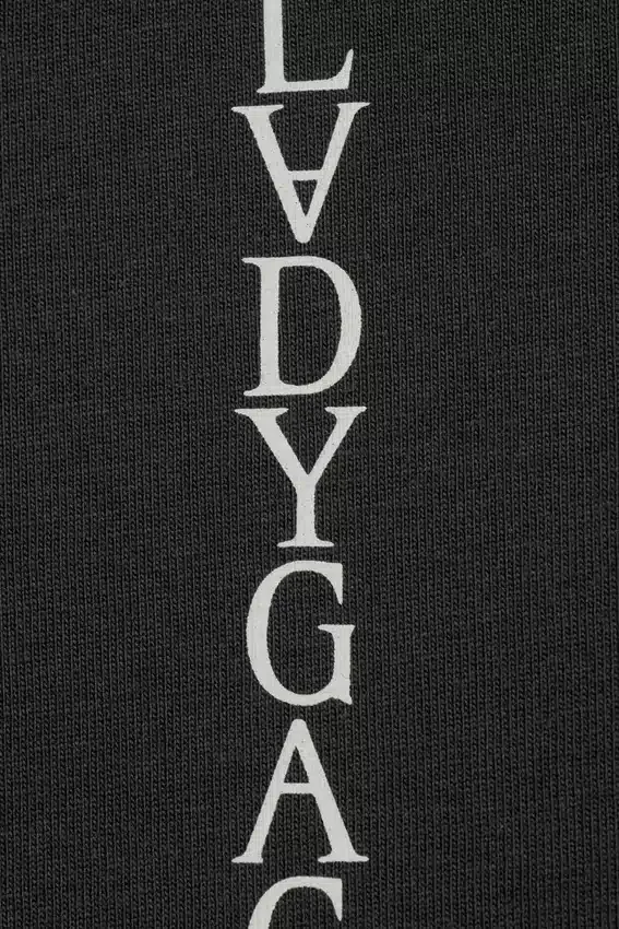 Camiseta de manga larga de Lady Gaga – Negro apagado Camiseta de manga larga de Lady Gaga – Negro apagado