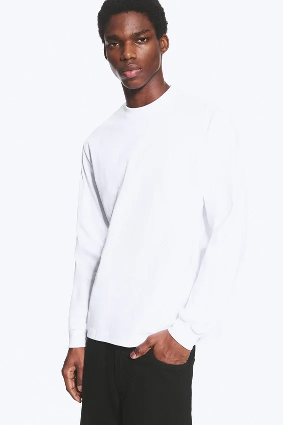 Camiseta de manga larga holgada – Blanca Camiseta de manga larga holgada – Blanca