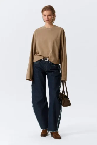 Camiseta de manga larga oversize – Beige oscuro lavado