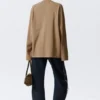 Camiseta de manga larga oversize – Beige oscuro lavado