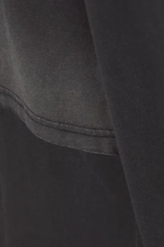 Camiseta de manga larga oversize con doble teñido – Negro degradado