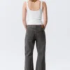 Camiseta de tirantes ajustada con cuello cuadrado – Blanca Camiseta de tirantes ajustada con cuello cuadrado – Blanca