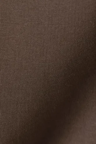 Camiseta de tirantes ajustada con cuello cuadrado – Marrón oscuro