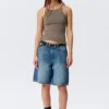 Camiseta de tirantes ajustada con espalda nadadora – Gris polvoriento