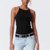 Camiseta de tirantes ajustada con espalda nadadora – Negro Camiseta de tirantes ajustada con espalda nadadora – Negro