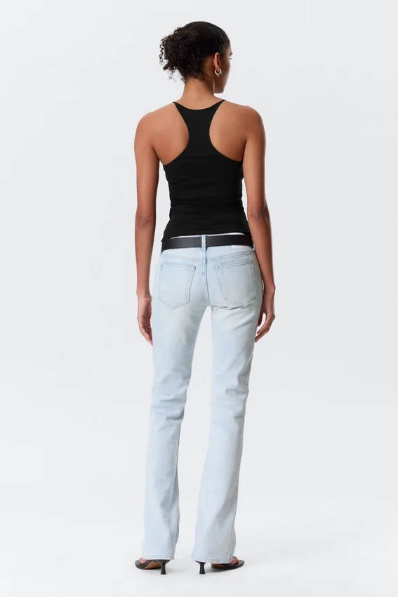 Camiseta de tirantes ajustada con espalda nadadora – Negro Camiseta de tirantes ajustada con espalda nadadora – Negro