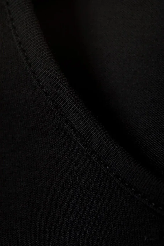 Camiseta de tirantes ajustada de algodón – Negro Camiseta de tirantes ajustada de algodón – Negro