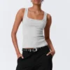 Camiseta de tirantes ajustada de cuello cuadrado y canalé – Gris jaspeado Camiseta de tirantes ajustada de cuello cuadrado y canalé – Gris jaspeado