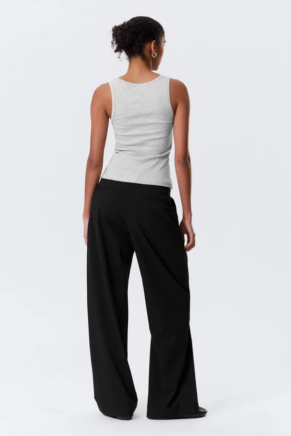 Camiseta de tirantes ajustada de cuello cuadrado y canalé – Gris jaspeado Camiseta de tirantes ajustada de cuello cuadrado y canalé – Gris jaspeado