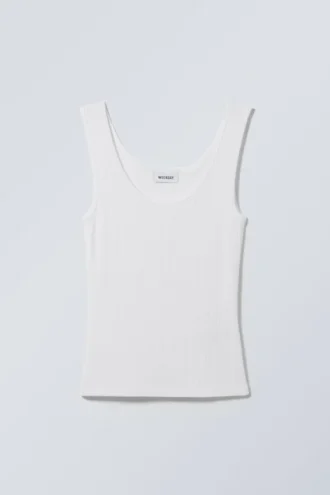 Camiseta de tirantes ajustada de punto calado – Blanca