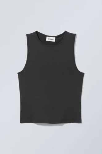 Camiseta de tirantes ajustada – Negro