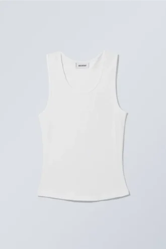 Camiseta de tirantes ajustada y lisa – Blanca