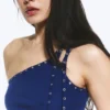 Camiseta de tirantes asimétrica con detalle de ojales – Azul brillante Camiseta de tirantes asimétrica con detalle de ojales – Azul brillante