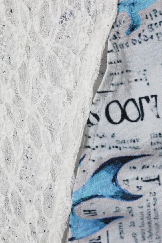 Camiseta de tirantes asimétrica de jersey con patchwork – Encaje blanco/Papel de periódico Camiseta de tirantes asimétrica de jersey con patchwork – Encaje blanco/Papel de periódico
