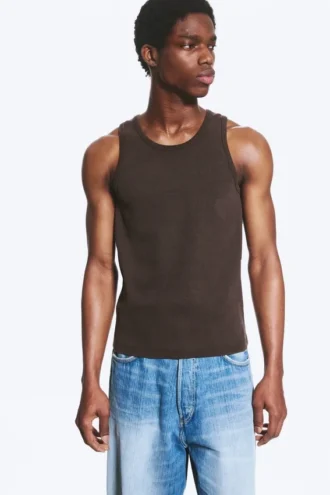 Camiseta de tirantes clásica de canalé – Marrón oscuro